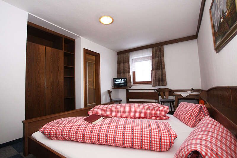 Zimmer 4 mit Doppelbett ohne Balkon